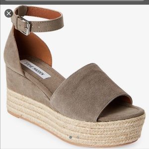 STEVE MADDEN Women’s Apollo Espadrille Wedge